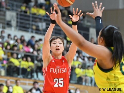 “女王”富士通がファイナル進出…攻守で躍動した内尾をHC絶賛「ここまでの成長はあまり見たことがない」